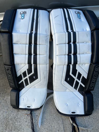22" Vaughn  Velocity VE8 Goalie Leg Pads