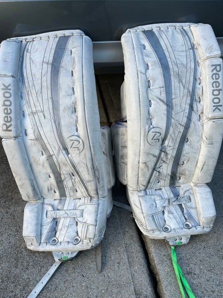 24" Reebok Premier 4 14K Goalie Leg Pads
