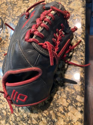 Nokona 11.5 Kip leather modified trapeze infield glove