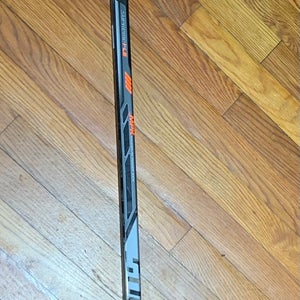 Right Handed P92 Supreme 1S  LE Hockey Stick