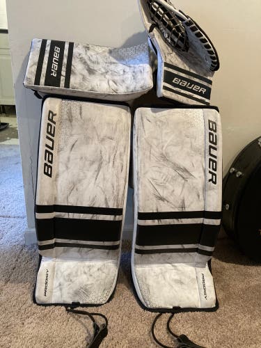 24" Regular Youth Prodigy GSX Goalie Full Set