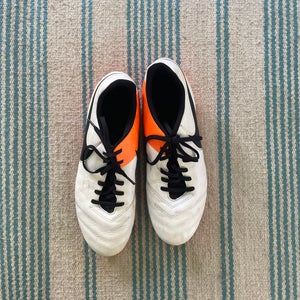 Orange Men's Size Men's 10.5 (W 11.5) Nike Tiempo Legend VI Cleats