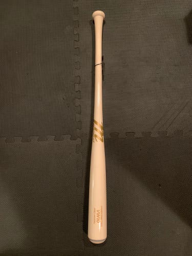Marucci 33”/30 oz VW10
