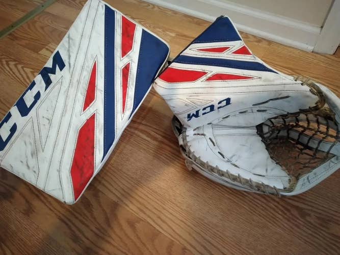 White, Read, and Navy Used Senior CCM Regular Extreme Flex E4.9