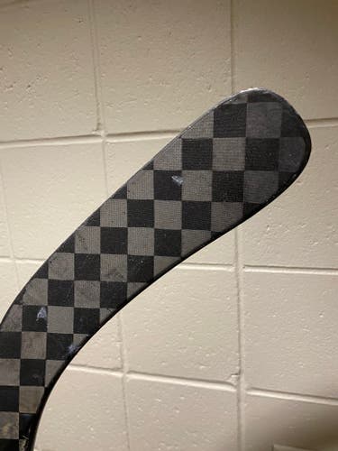 Senior, Lightly Used, Right Handed, Bauer Nexus 2N Pro, Hockey Stick P88