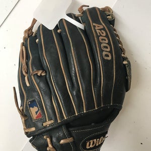 Used Wilson A2000 11 1 2" Fielders Gloves