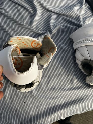 Used Player's Warrior 14" Burn Lacrosse Gloves
