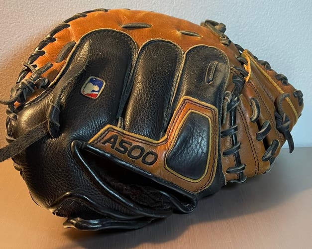 Wilson A500 31 1/2” Catcher’s Mitt