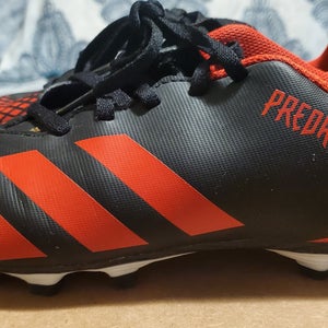 Black Adidas Molded Soccer Cleats Size 6.0 (Women's 7.0)