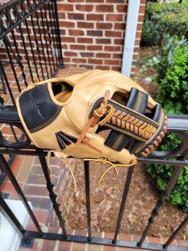 Easton 11.75" Pro Collection Baseball Glove