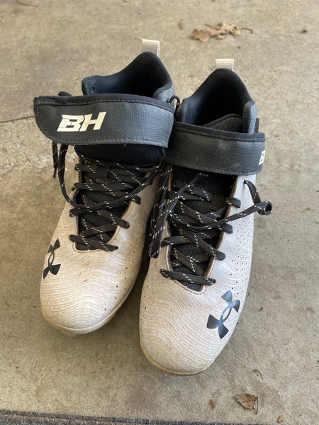 White Youth Molded Cleats Under Armour