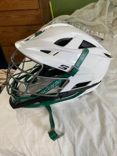 Player's Cascade S Helmet
