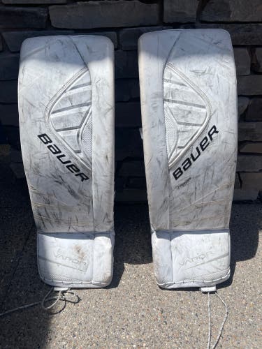 Used 31" Bauer Vapor X900 Goalie Leg Pads