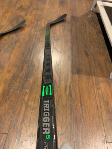 Intermediate Right Handed P28  Ribcor Trigger 5 Pro Hockey Stick