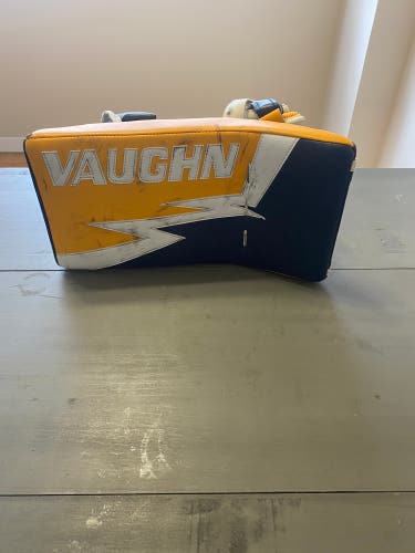 Vaughn V8 Pro Carbon Blocker