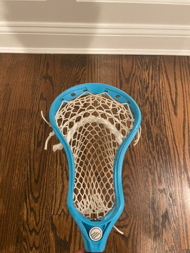 Lightly Used Blue Attack & Midfield Strung Tactik 2.0 Head