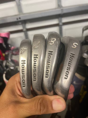 Golf Clubs Howson 4 Pc Iron Set In RH