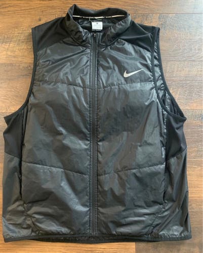 XL Nike vest and pullover bundle