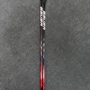 Senior Right Handed P28 Pro Stock Nexus Geo Hockey Stick