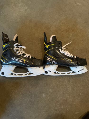 Senior CCM Regular Width Size 7.5 Super Tacks AS3 Pro Hockey Skates