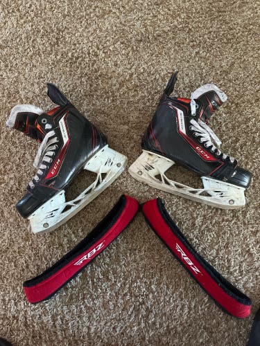 Used CCM Regular Width Size 9 JetSpeed FT1 Hockey Skates