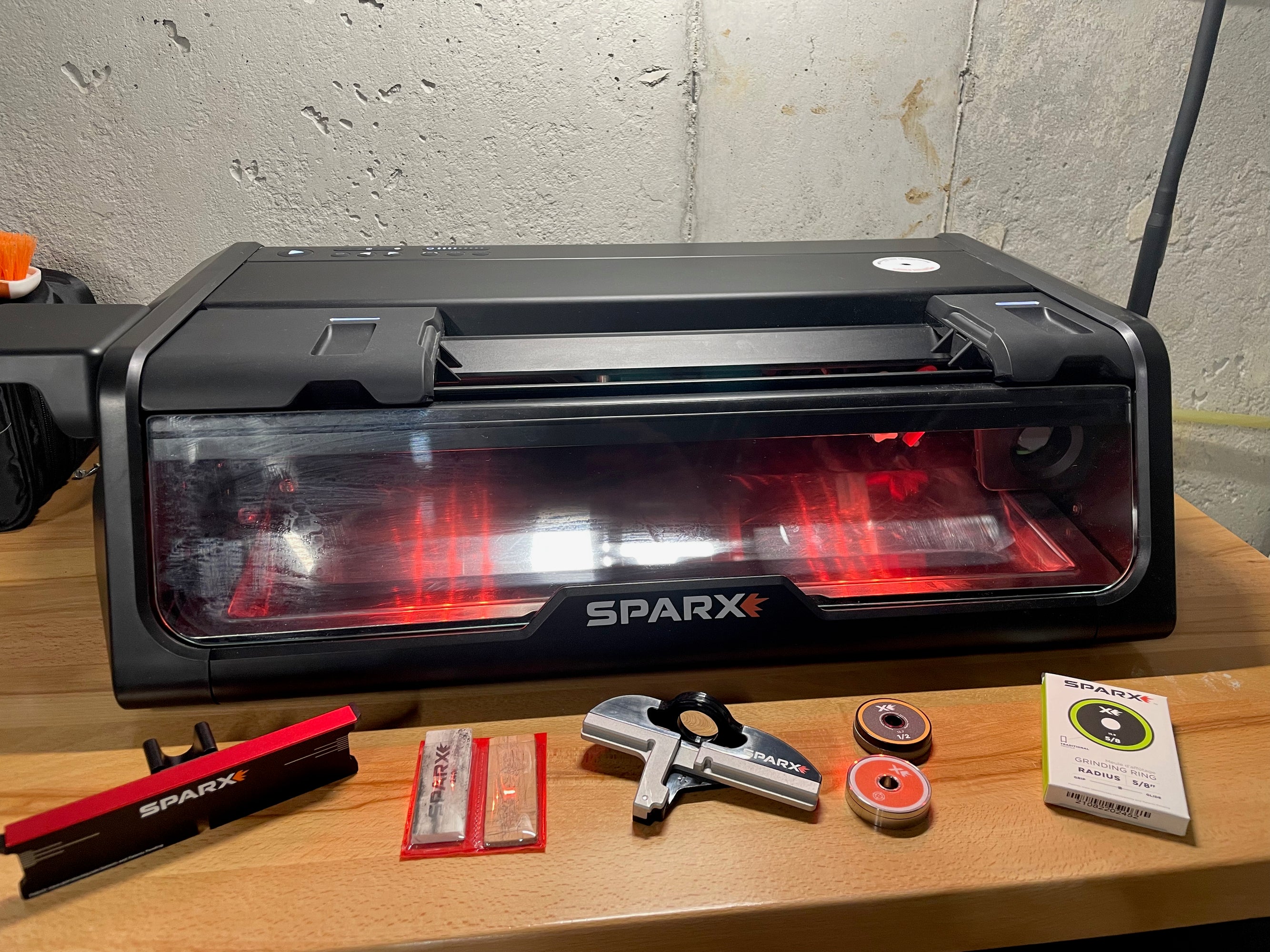 Sparx ES100 Skate Sharpener w/ extra grinding wheels and edge checker