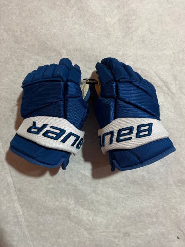 Game Used Blue Bauer Vapor X (Unreleased) Pro Stock Gloves Colorado Avalanche Johnson 14”