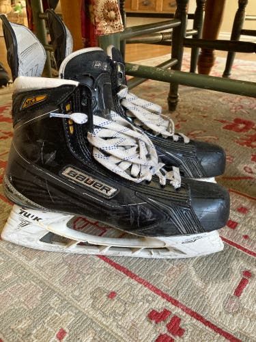 Used Bauer Regular Width  Size 9 Supreme MX3 Hockey Skates