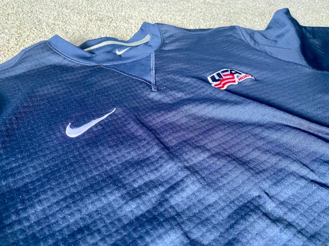 USA Hockey Nike Pullover Size L
