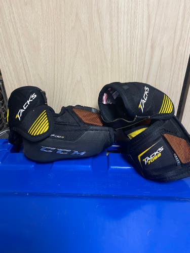 CCM Tacks 7092 Elbow Pads