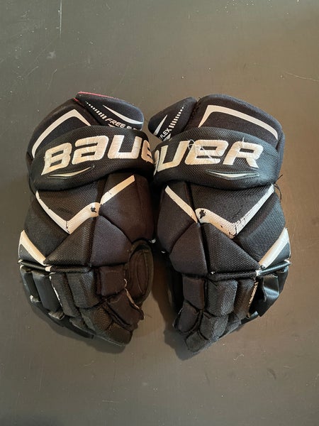 Used Bauer Vapor X900 Black Gloves Size 14”