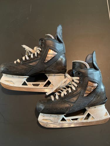 Used True Hockey Skates Size 9”