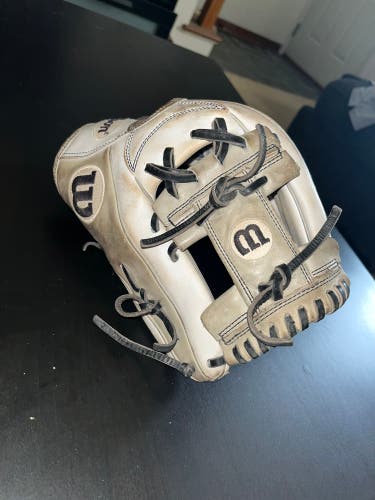 Infield 12" Softball Glove