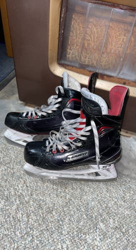 Used Bauer Extra Wide Width  Size 8 Vapor X800 Hockey Skates