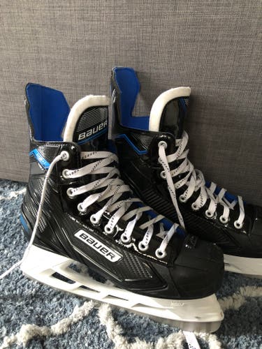Senior Used Bauer Hockey Skates Regular Width Size 8.5