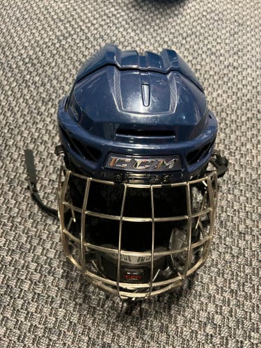 CCM Fitlite 3DS Helmet - Used - Adult S/Junior XL - Great condition.