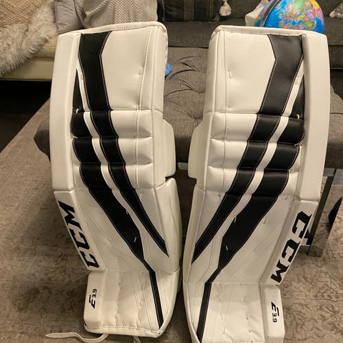 New 34" CCM Extreme Flex E3.9 Goalie Leg Pads