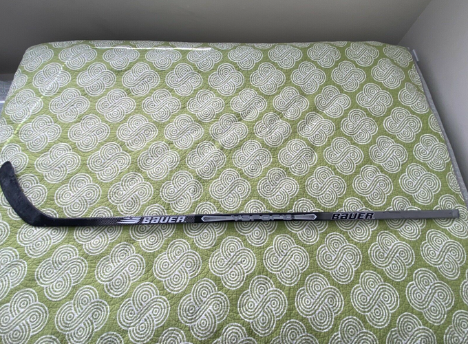 Bauer Vapor 10 Tri-Flex Hockey Stick SR LH 65” Medium Flex Pro Stock Hossa
