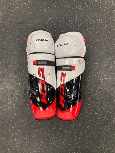 Used CCM Jetspeed FT4 pro Shin Pads