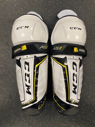 Used CCM Super Tacks AS1 Shin Pads