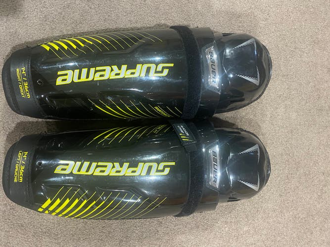 Bauer  Supreme Ignite Pro+ Shin Pads