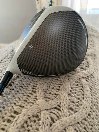 Taylormade Sim Max Driver