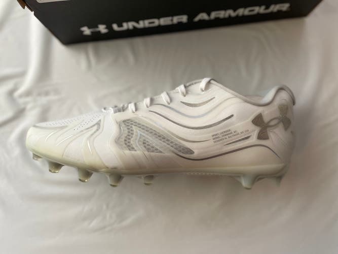 White Adult New Men's Size 12.5 (Women's 13.5) Molded Cleats Under Armour Low Cut Command Mc