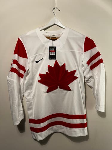 Team Canada 2022 Olympic Nike Jersey BNWT