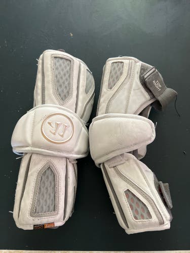 Used White Medium Warrior Evo Arm Pads
