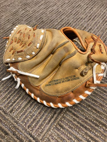 Re-laced/reconditioned Catchers mitt