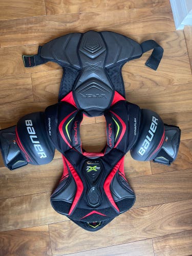 Like New Large Bauer Vapor 2x Pro Shoulder Pads