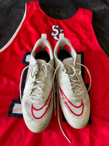 Adult Size 11.5 (Women's 12.5) Nike Huarache