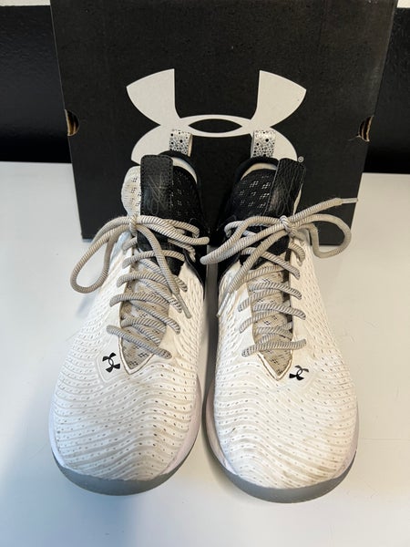 Under Armour Bryce Harper 5 Baseball Turf Shoes - Men's Size 11.5 - Gently Used in great condition.