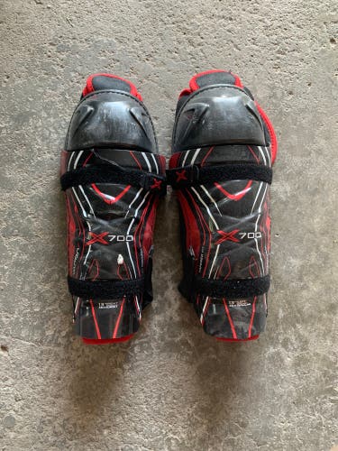 Bauer Vapor X700 Shin Pads